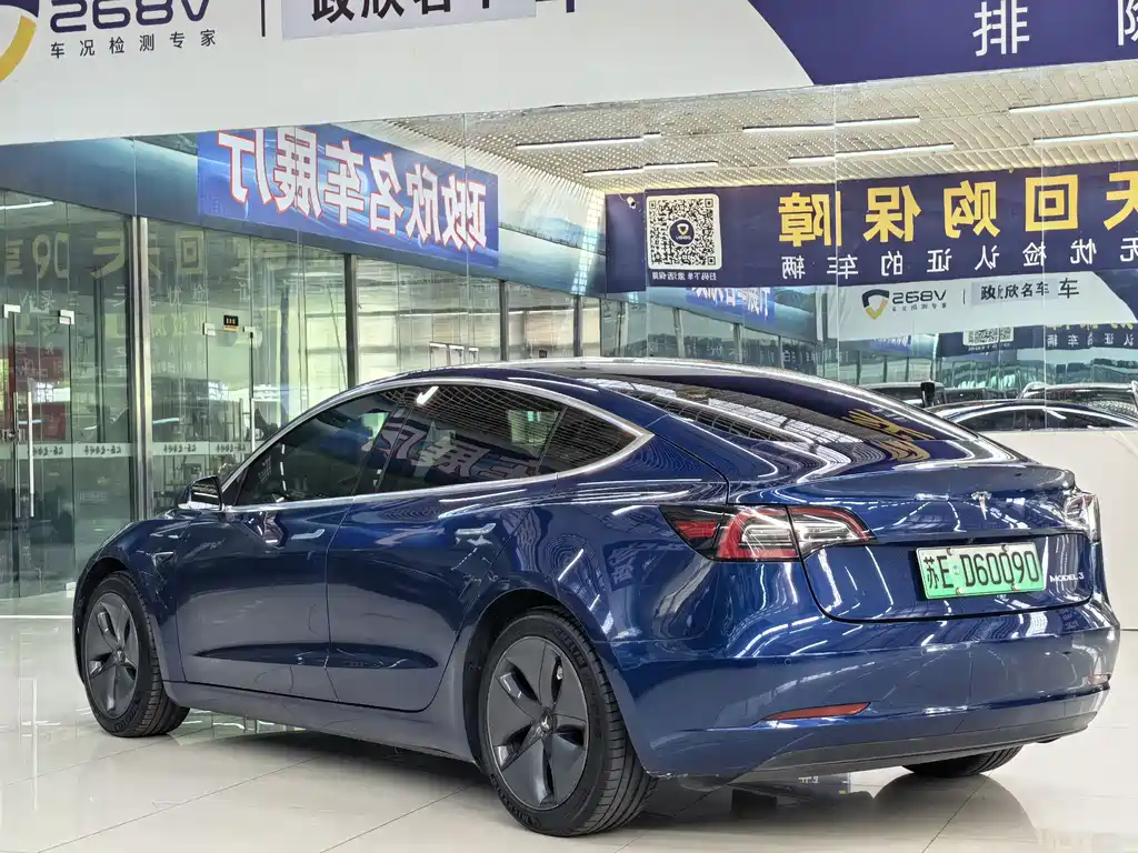 Tesla Model 3 — миниатюра 11