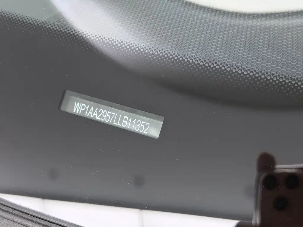 Porsche Macan — миниатюра 15
