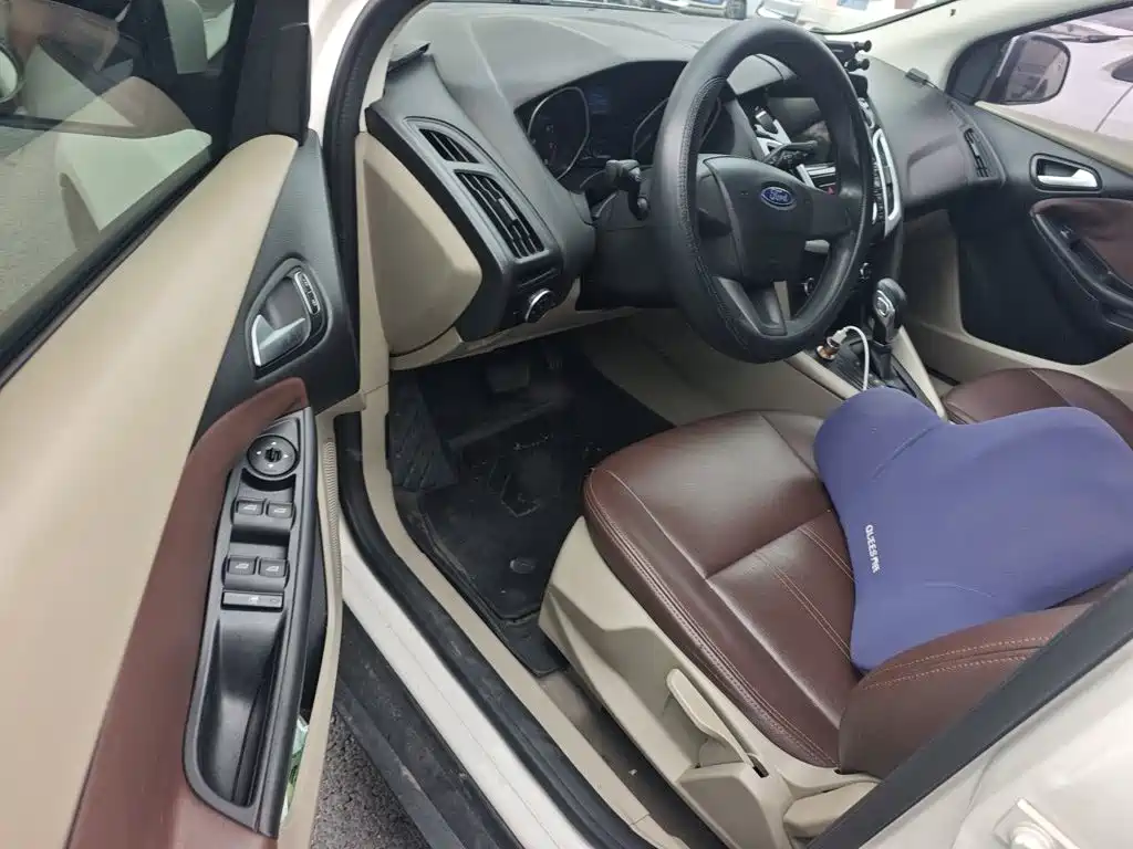 Ford Focus — миниатюра 12