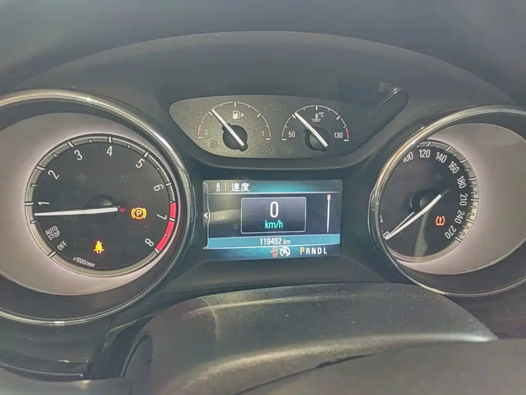 Buick Verano — миниатюра 12