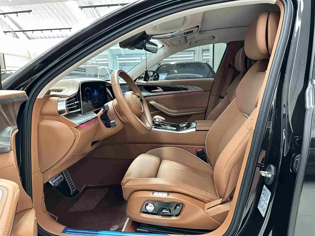 Hongqi H9 2022 2.0T