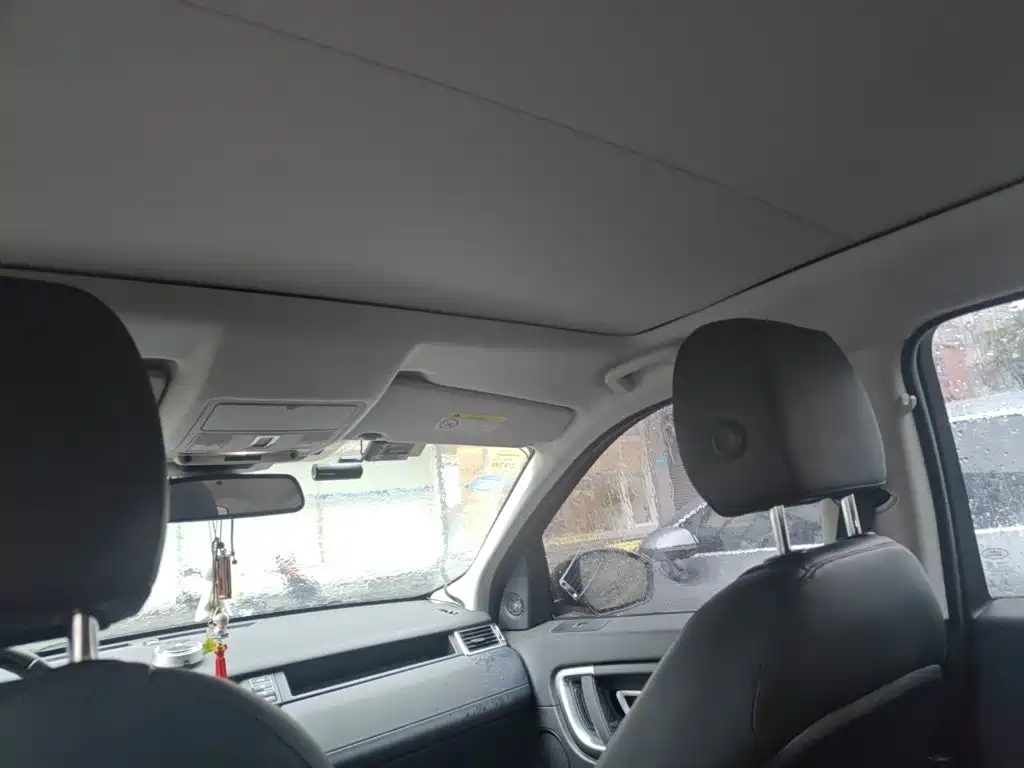 Land Rover Discovery Sport — миниатюра 9
