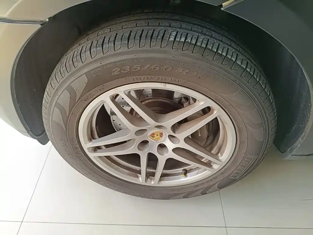 Porsche Macan — миниатюра 23