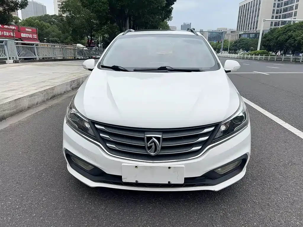 Baojun 310 — миниатюра 2