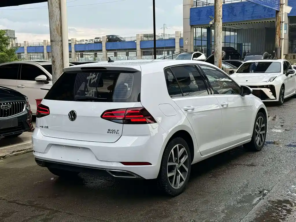 Volkswagen Golf — миниатюра 7