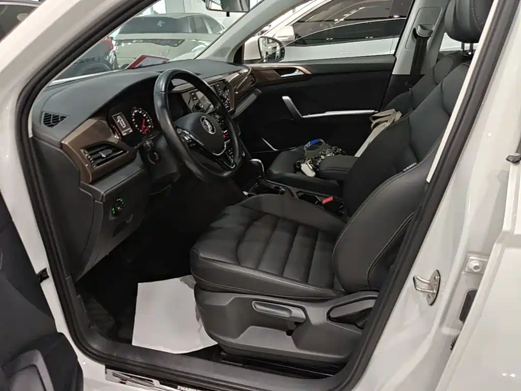 Volkswagen Tharu — миниатюра 15