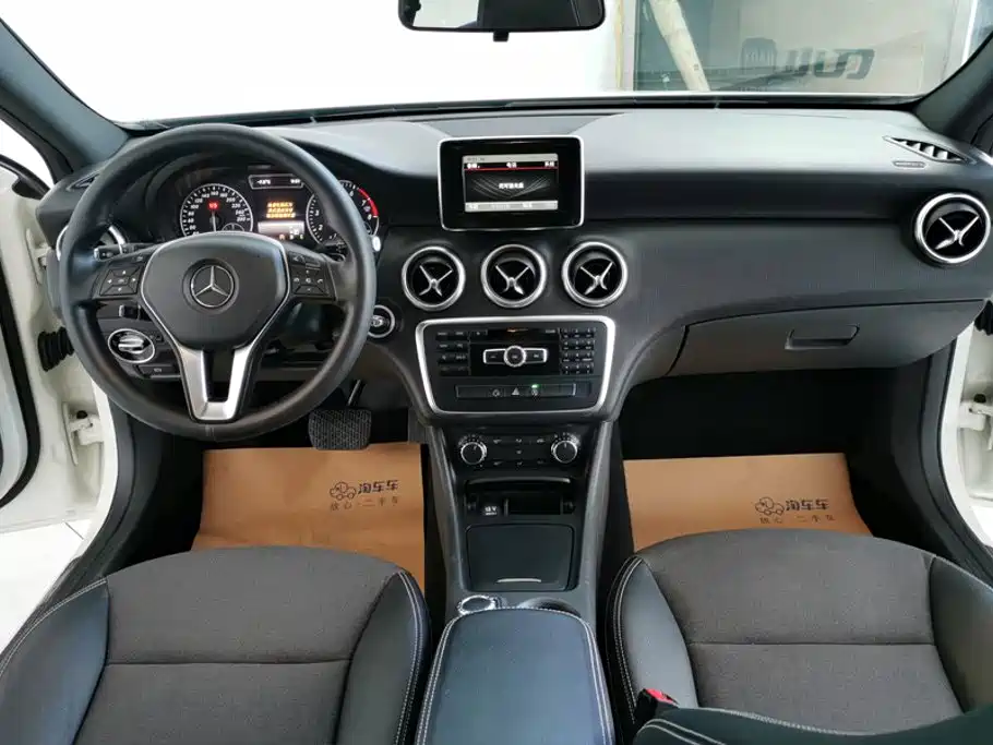 Mercedes-Benz A-Class (Import) — миниатюра 12