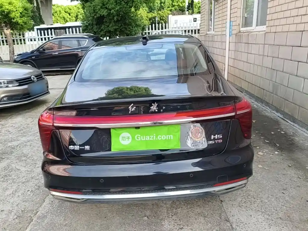 Hongqi Hongqi H5 — миниатюра 6