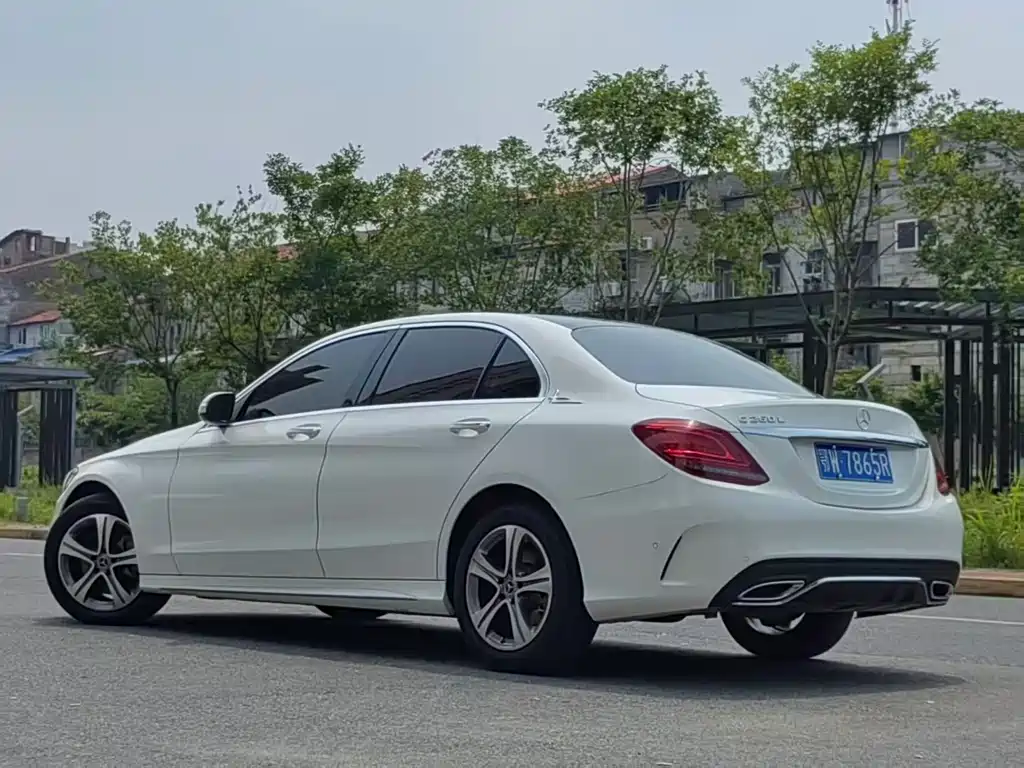 Mercedes-Benz C-Class — миниатюра 9
