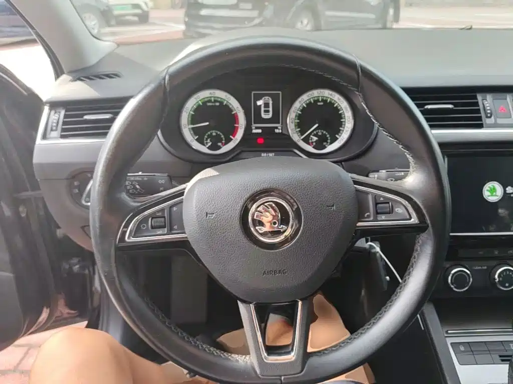 Skoda Octavia — миниатюра 11