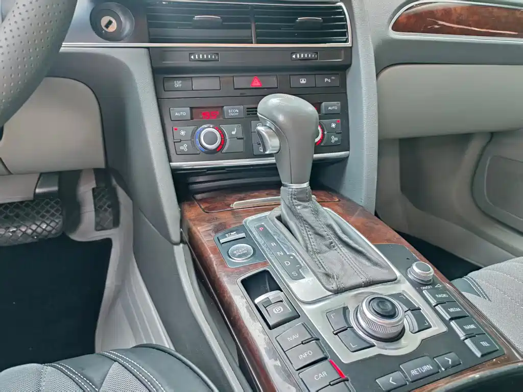 Audi A6L — миниатюра 11