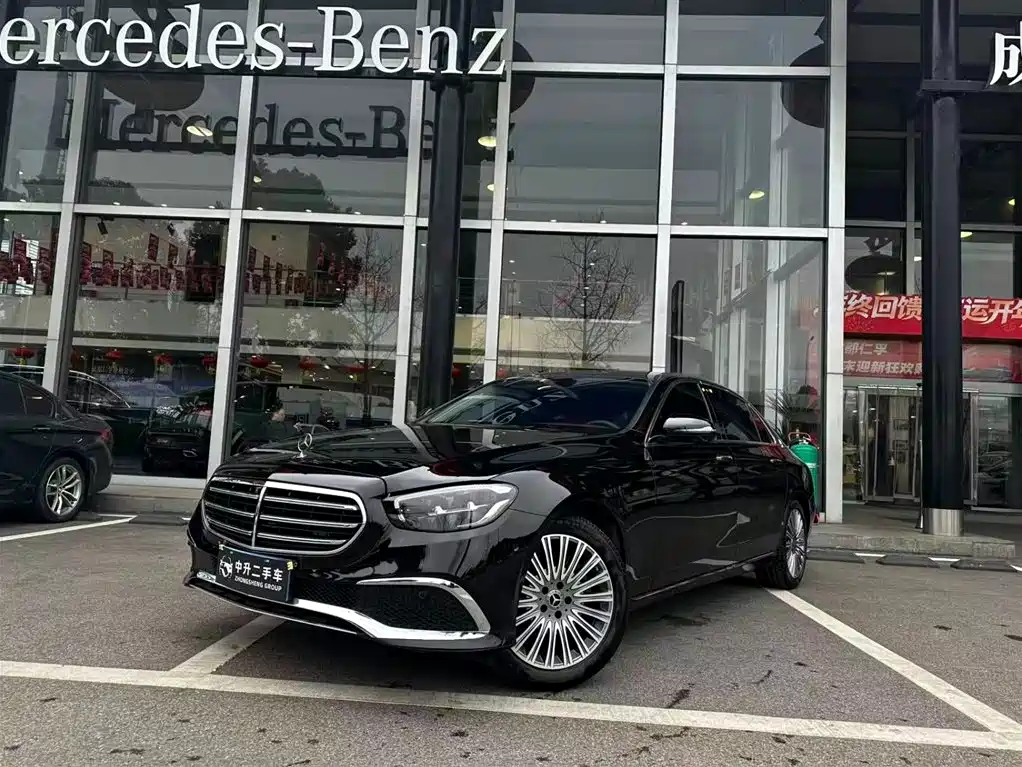 MERCEDES-BENZ E CLASS