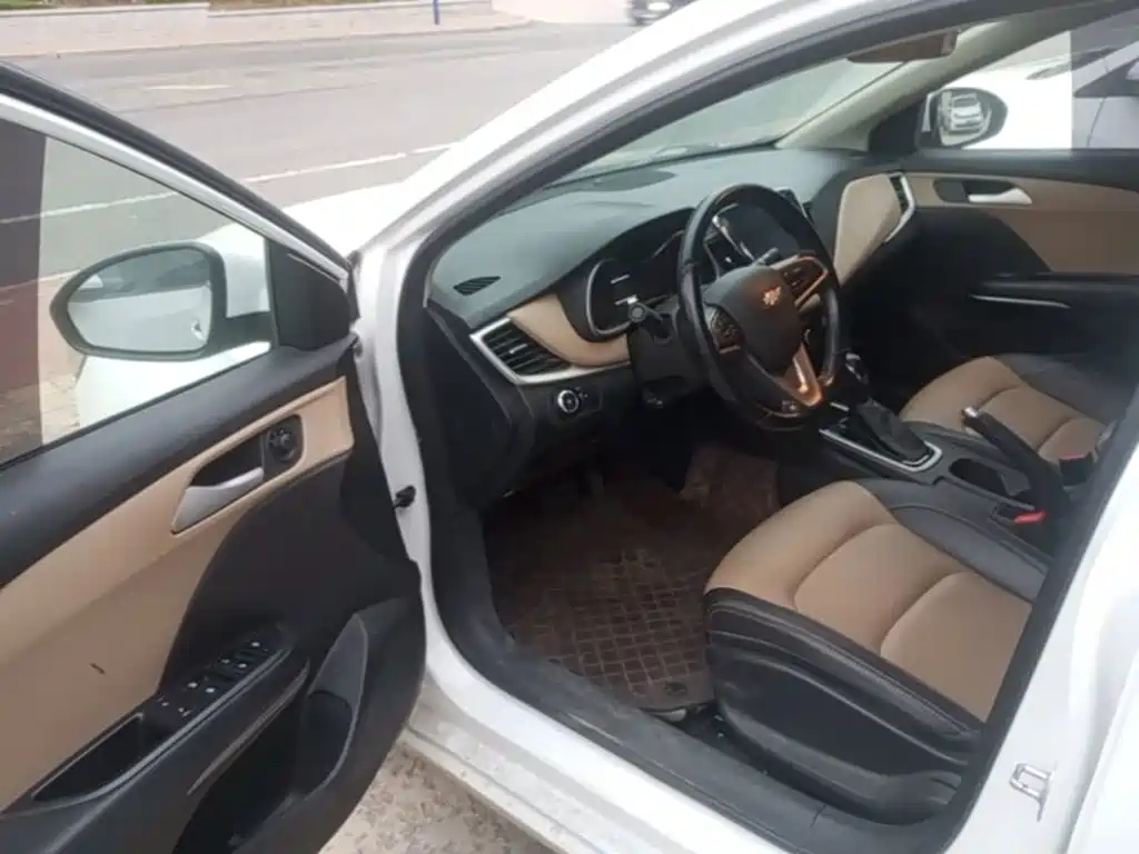 Chevrolet Monza — миниатюра 16