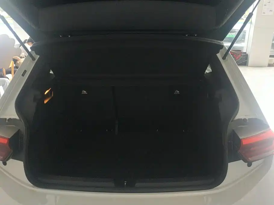 Volkswagen ID.3 — миниатюра 4