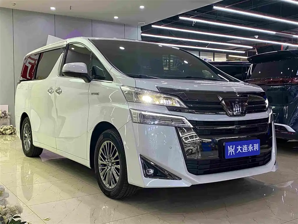 Toyota Vellfire — миниатюра 3