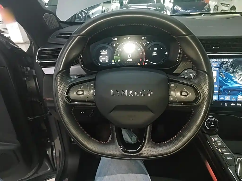 Lynk & Co 05 — миниатюра 11