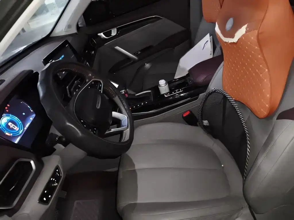 Baojun RS-5 — миниатюра 8