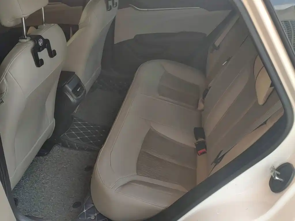 Buick Excelle — миниатюра 17