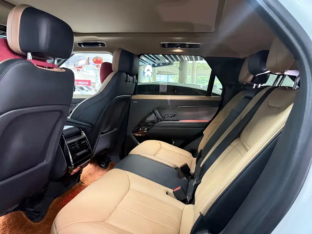Land Rover Sport — миниатюра 9