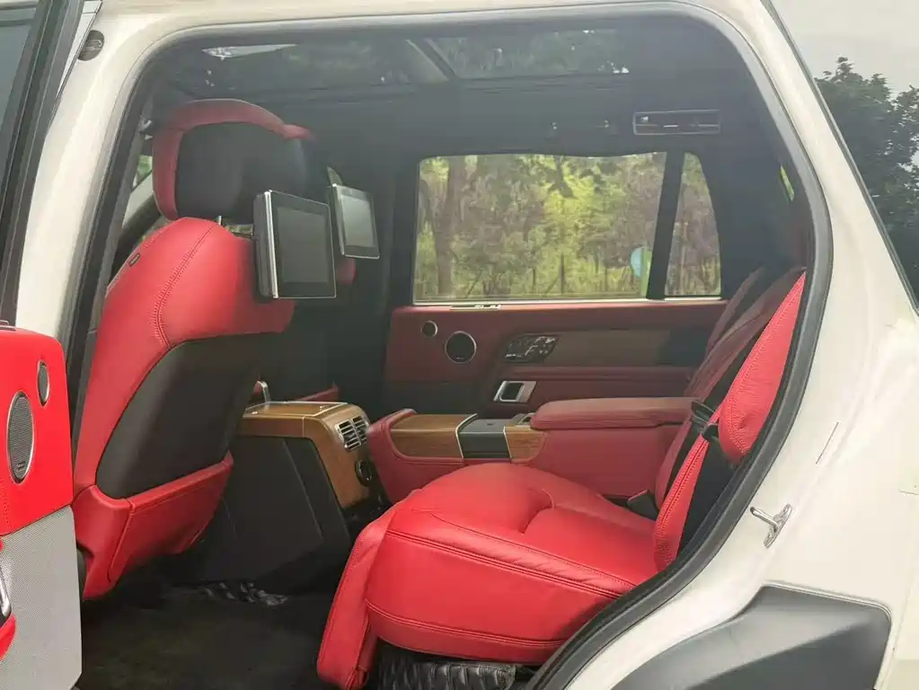 Land Rover Range Rover — миниатюра 5