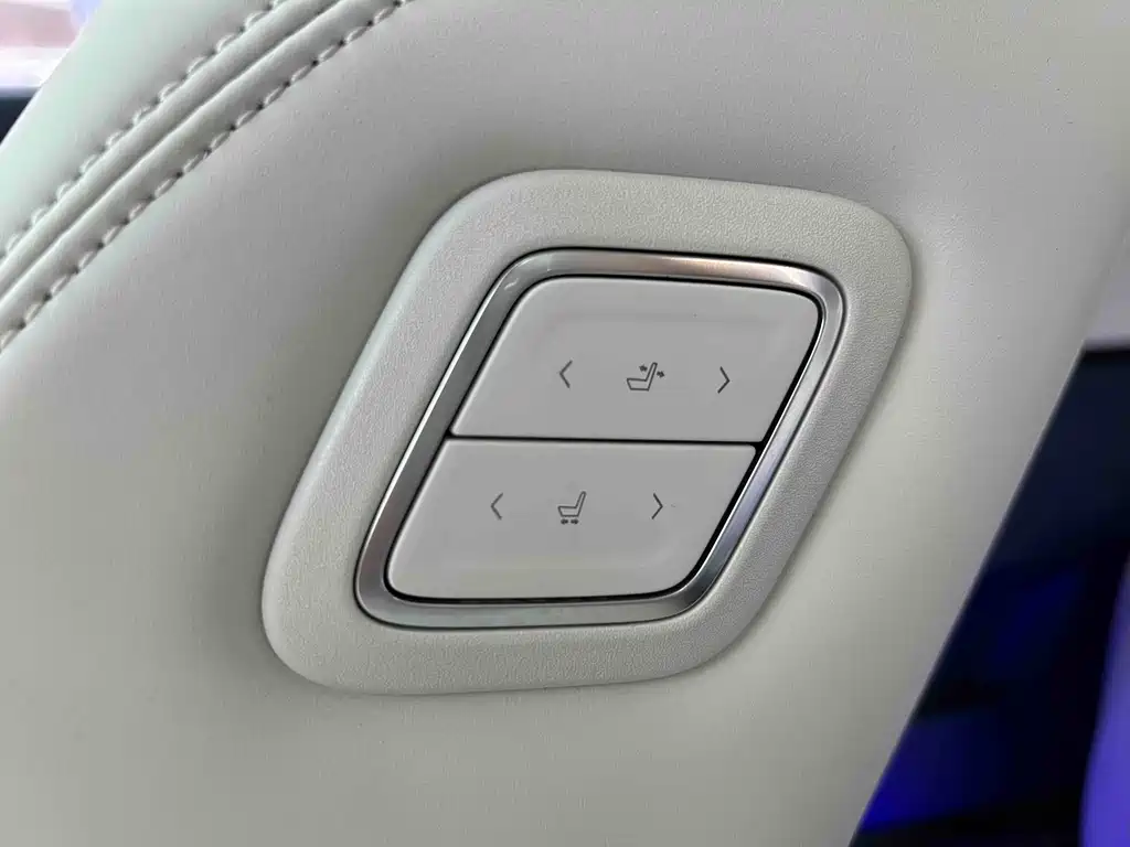 Buick GL8 Hybrid — миниатюра 15