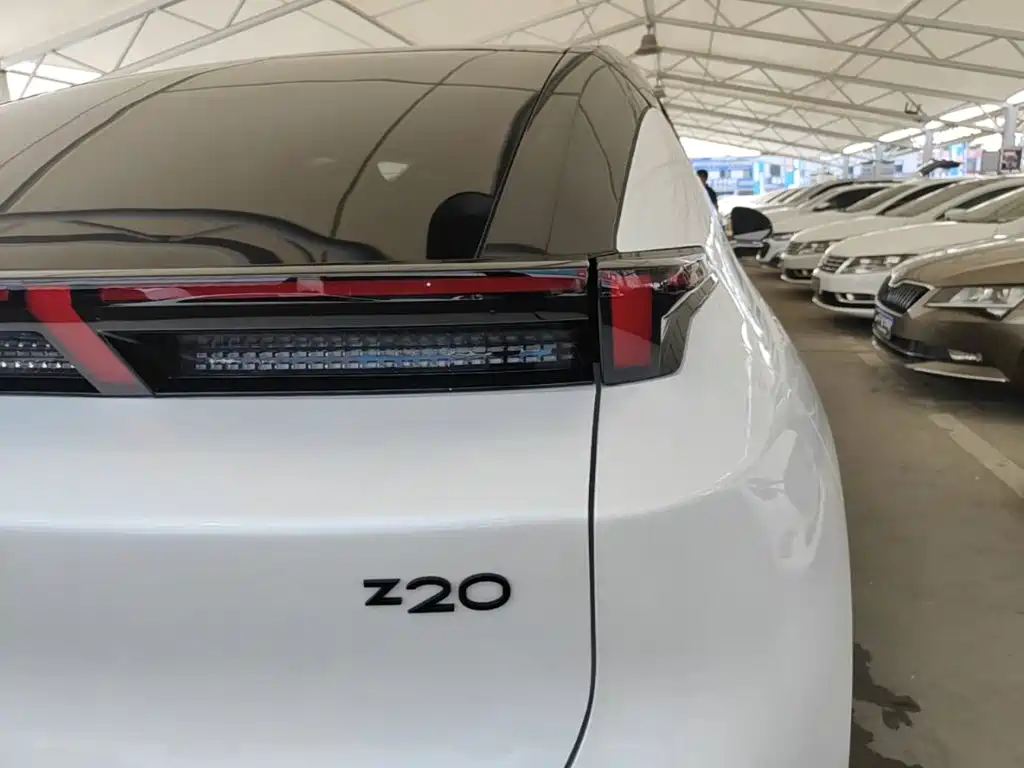 Lynk & Co Z20 — миниатюра 8