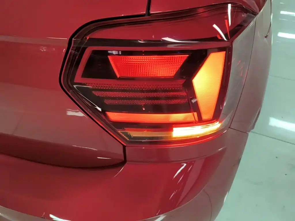 Volkswagen Polo — миниатюра 8