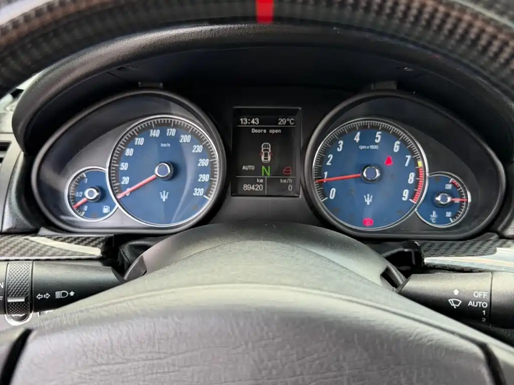 Maserati GranTurismo 2013 4.7L Sport F1