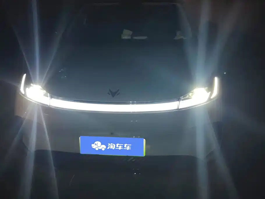 ARCFOX Beta T1 — миниатюра 2