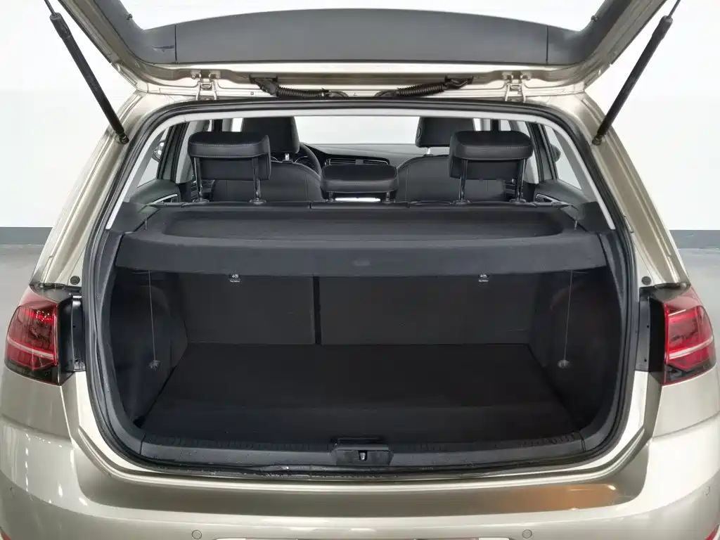 Volkswagen Golf — миниатюра 16