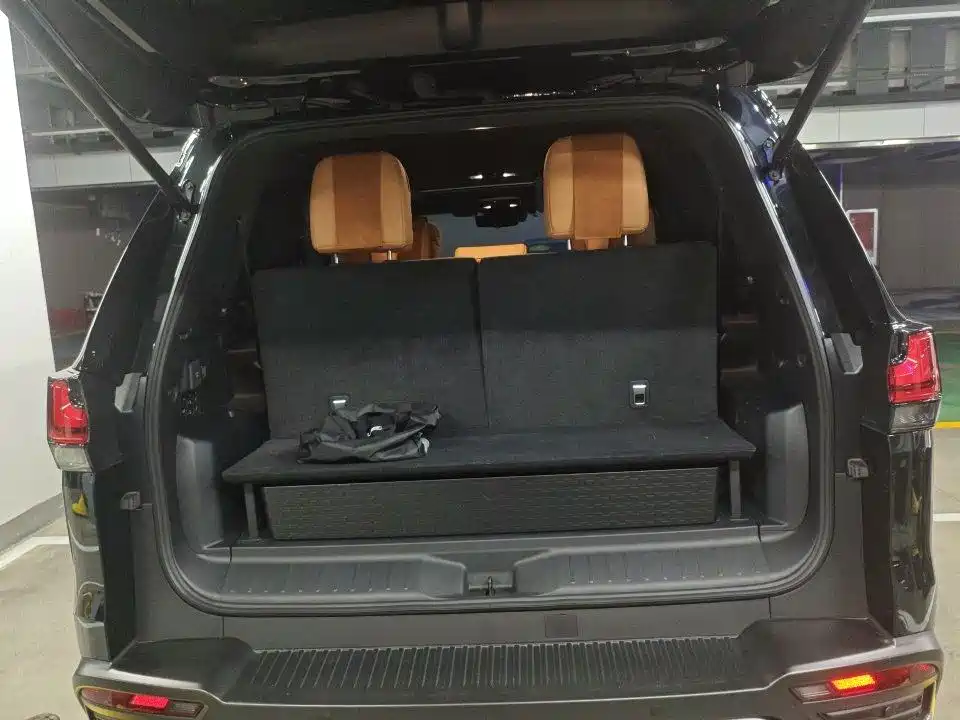 Lexus LX — миниатюра 7