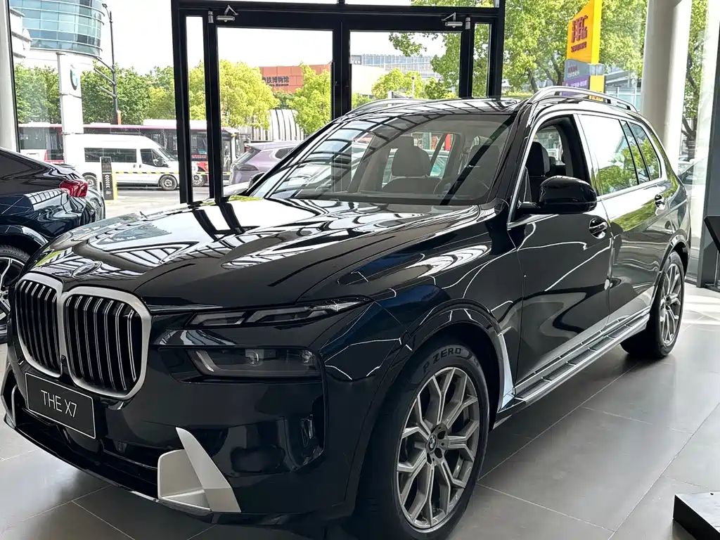 BMW X7 0