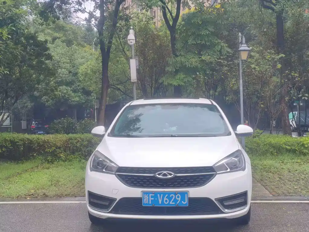 Chery Arrizo 5