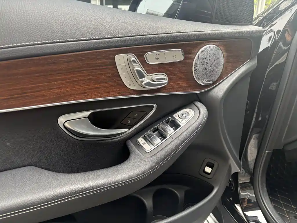Mercedes-Benz GLC — миниатюра 18