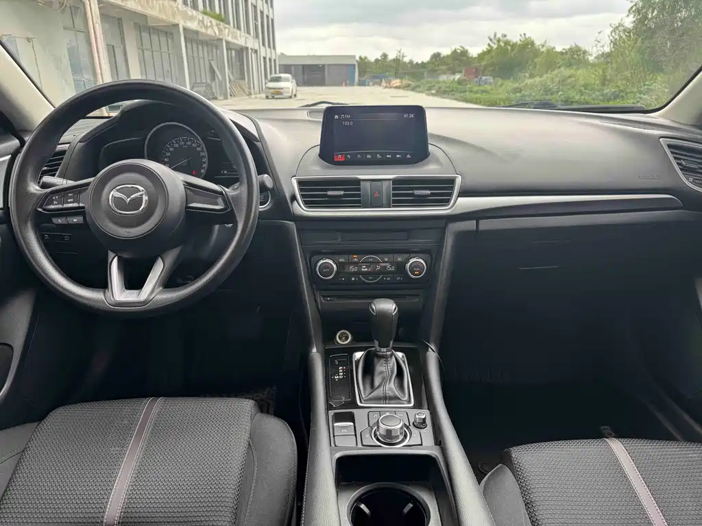 Mazda 3 Axela — миниатюра 6