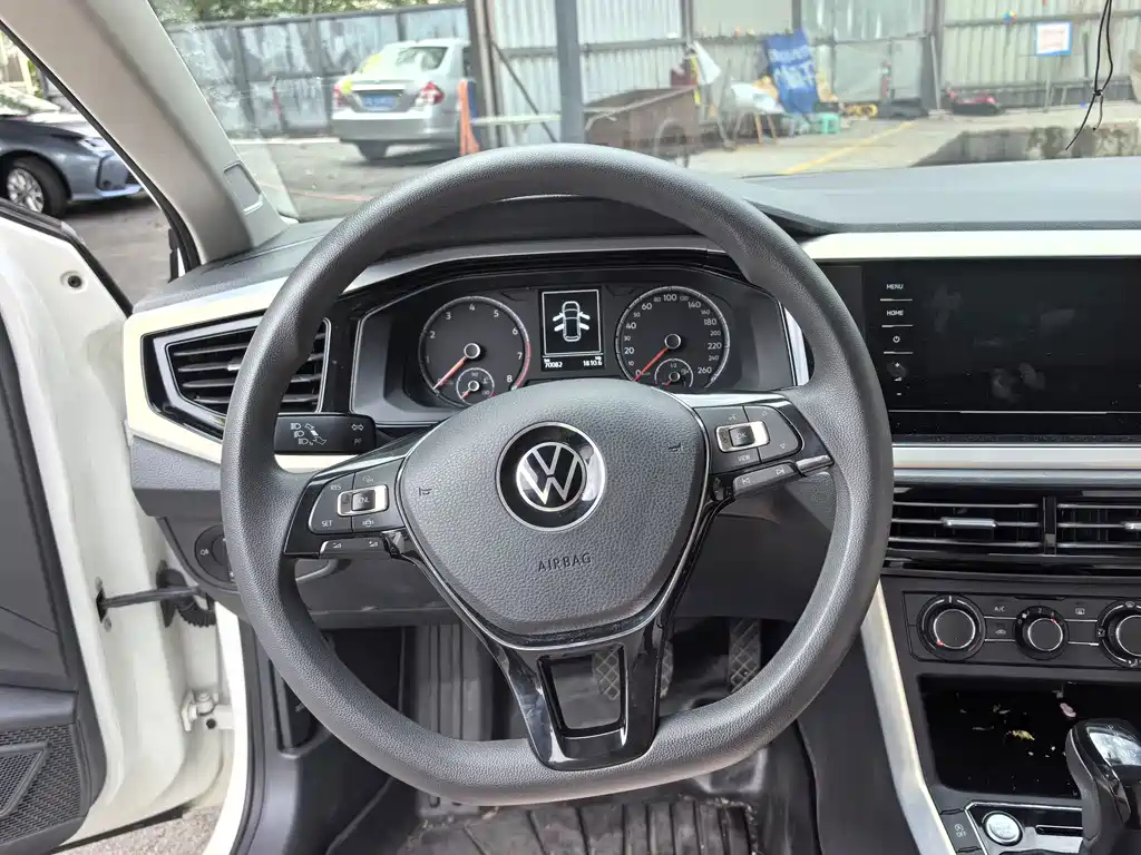 Volkswagen Polo — миниатюра 13