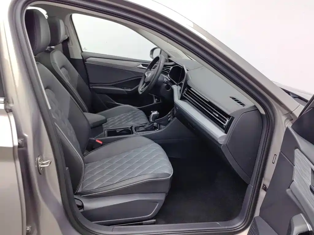 Volkswagen Sagitar — миниатюра 23