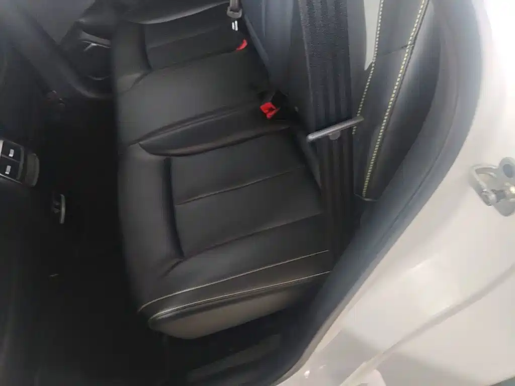 Roewe RX5 New Energy — миниатюра 17