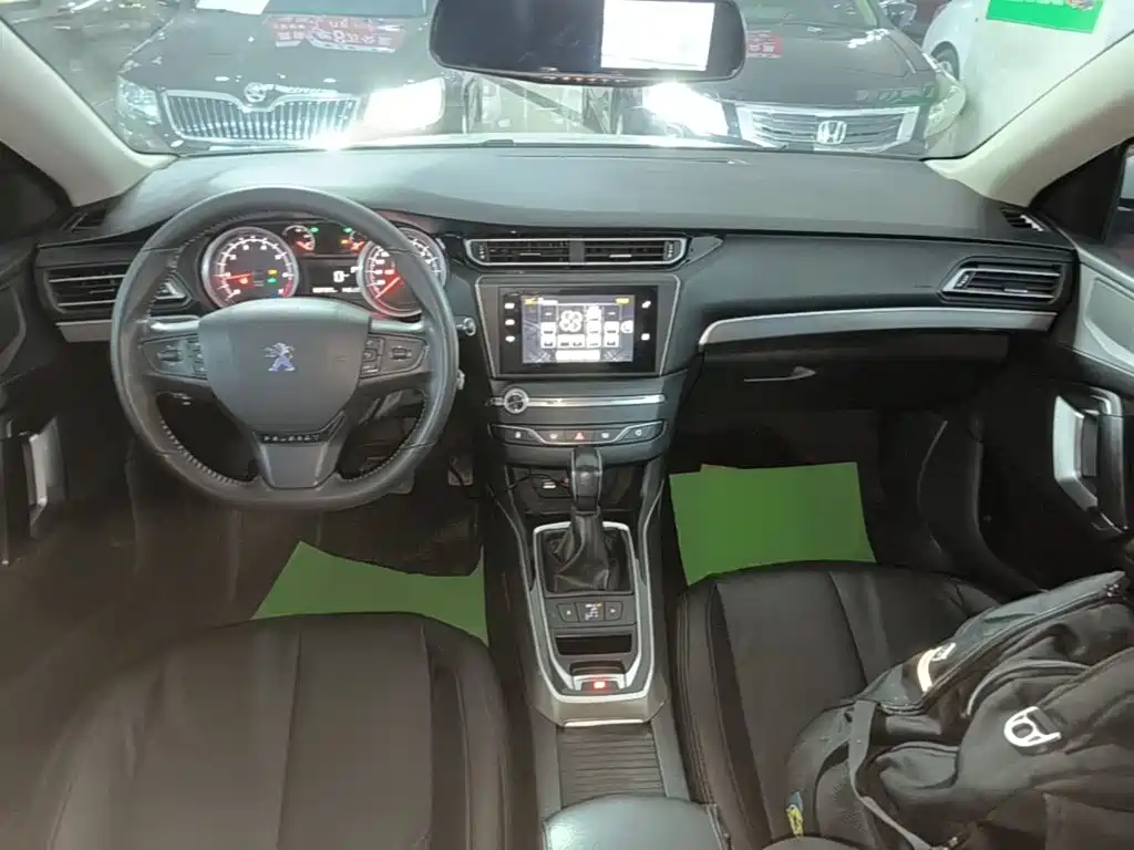 Peugeot 408 — миниатюра 10