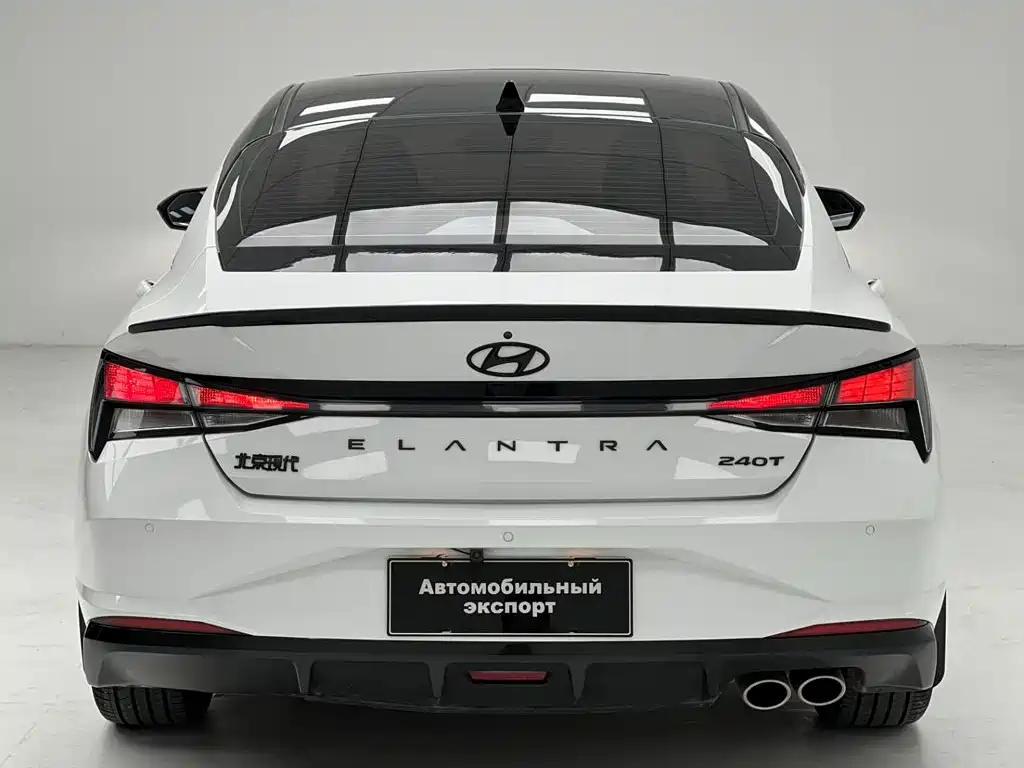 Hyundai Elantra — миниатюра 13