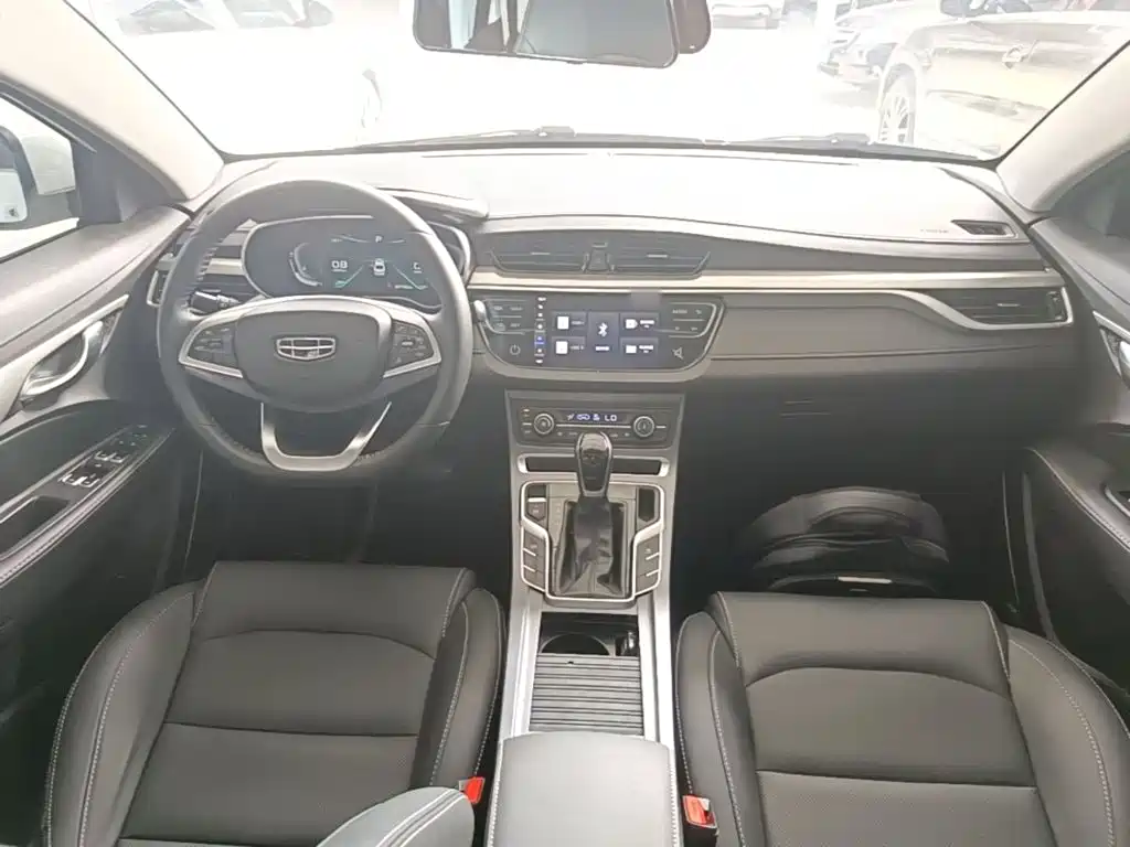 Geely Emgrand — миниатюра 10