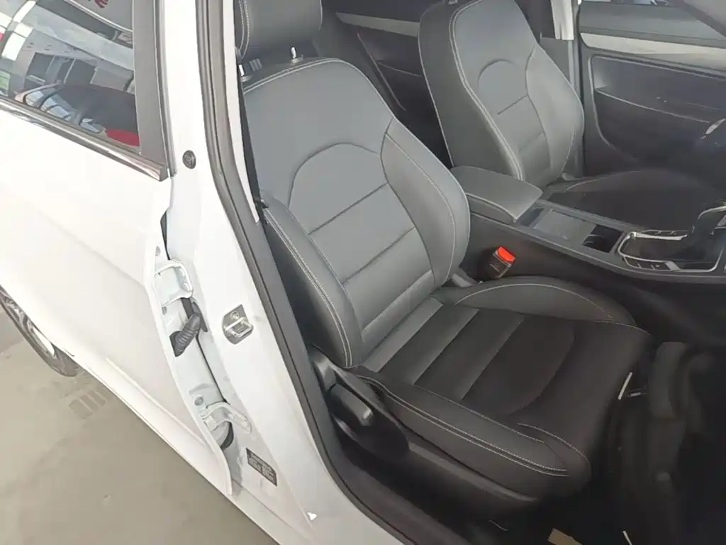 Geely Emgrand — миниатюра 25