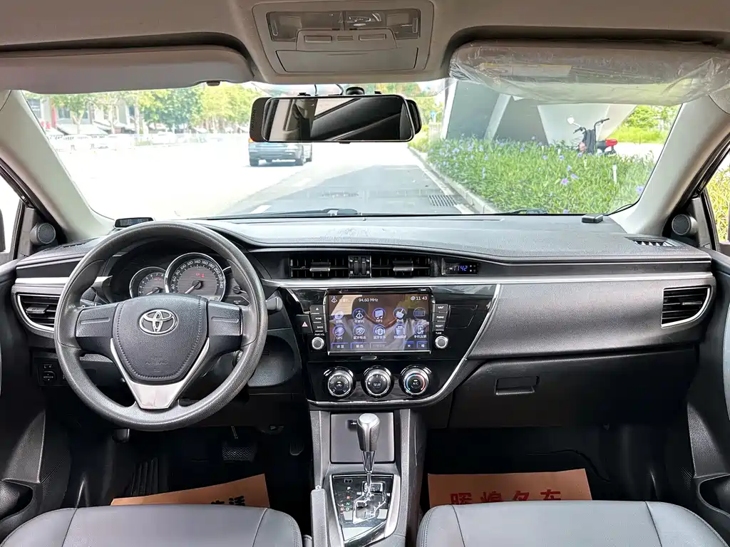 Toyota Corolla — миниатюра 5