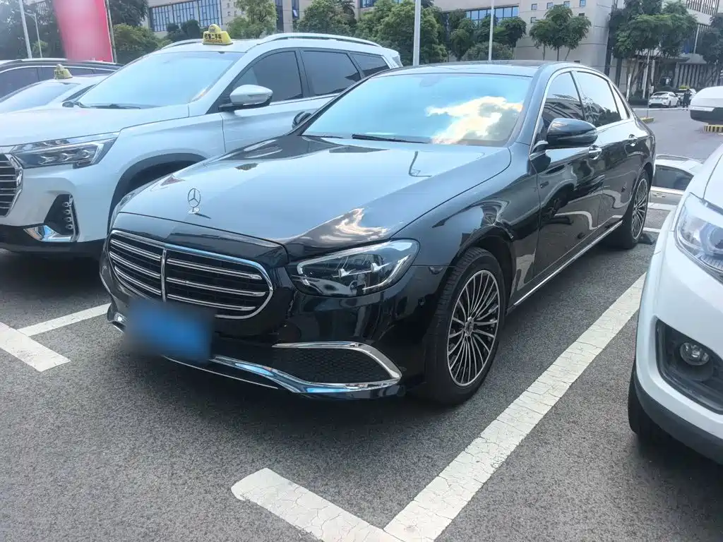 Mercedes-Benz E-Class — миниатюра 6