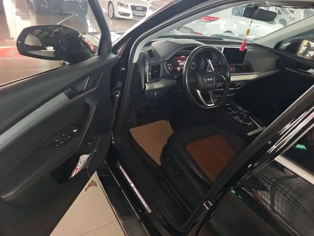 Audi Q5L — миниатюра 16