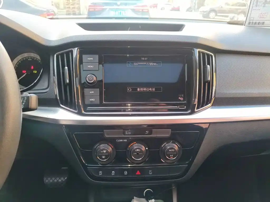 Skoda Kamiq — миниатюра 13