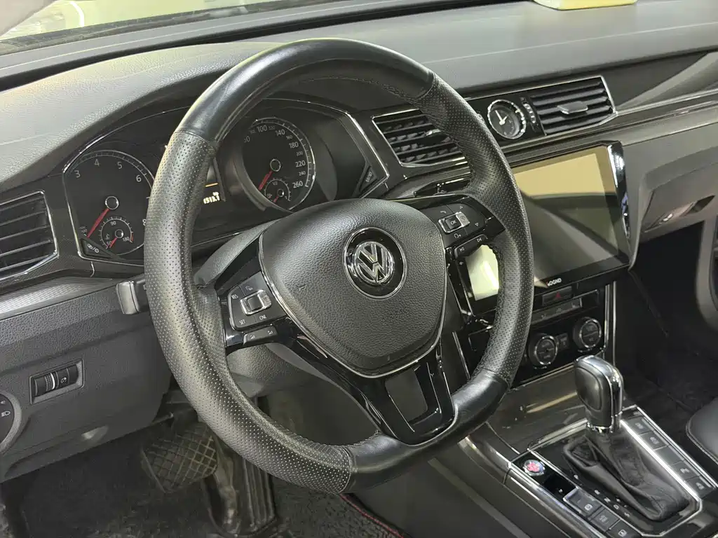 Volkswagen Passat — миниатюра 13