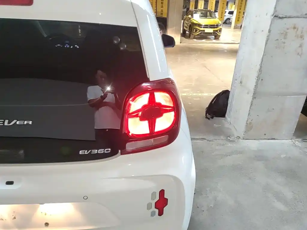 Roewe Clever — миниатюра 8