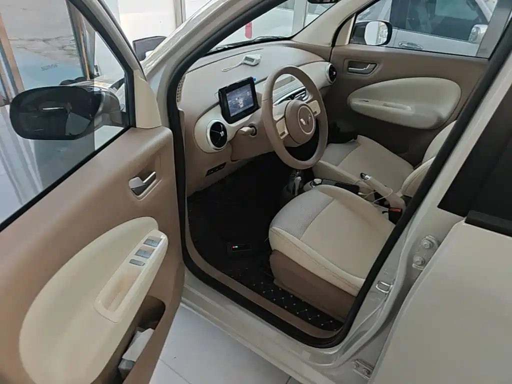 Wuling MINIEV — миниатюра 16