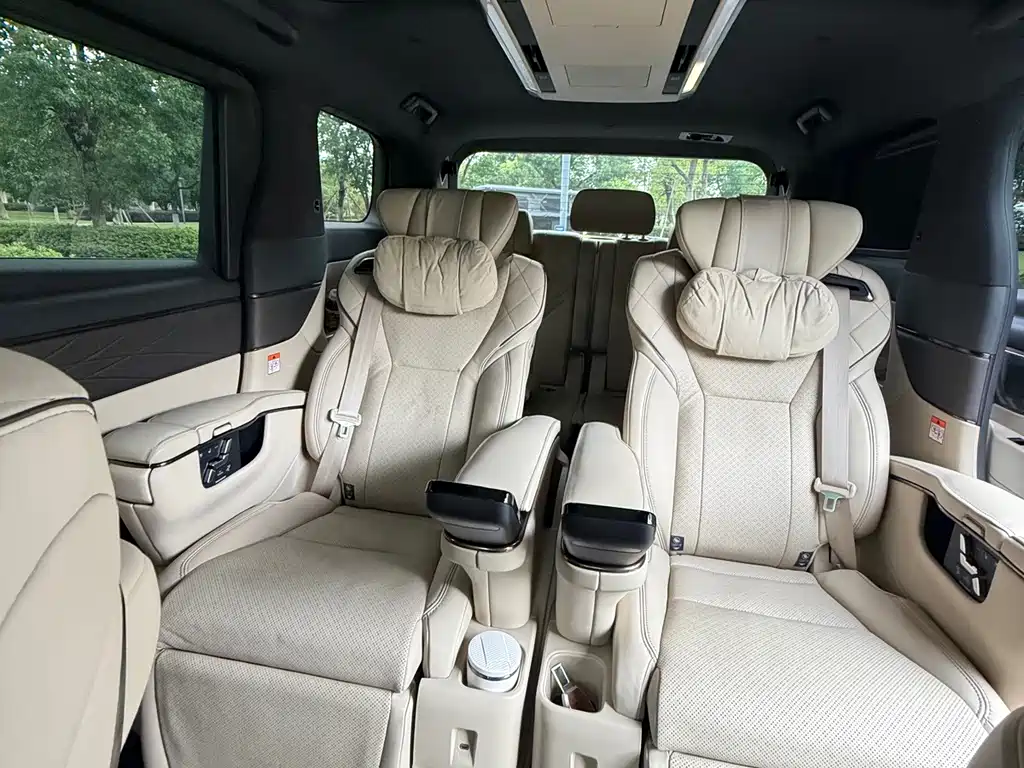 Toyota Vellfire — миниатюра 7
